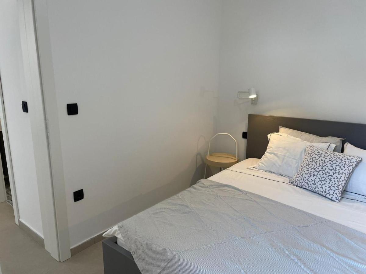Apartment Sur La Plage Подстрана Экстерьер фото